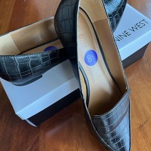 Nine West women’s dress shoes worn twice size 8.5